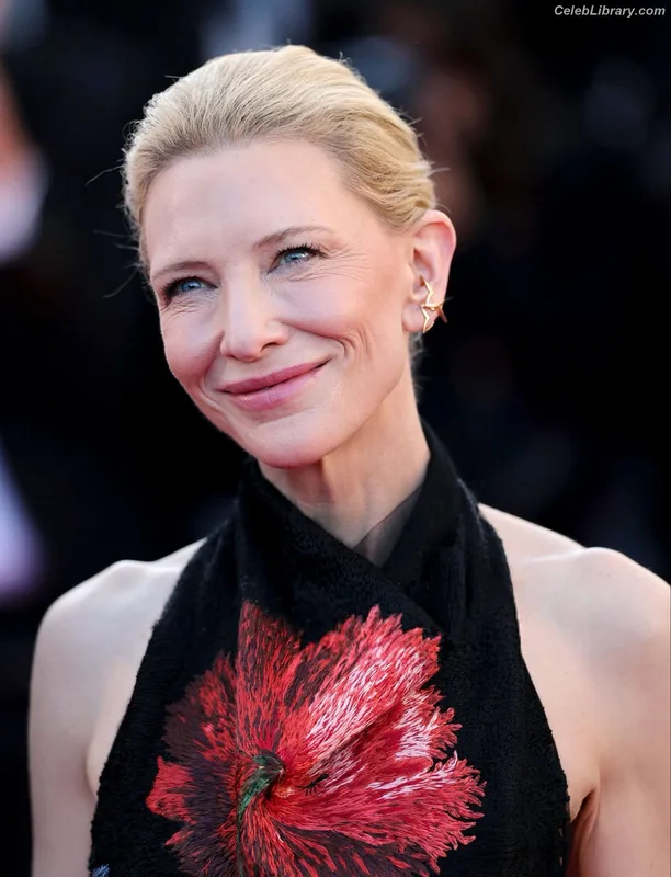 Cate Blanchett photo 14 of 334