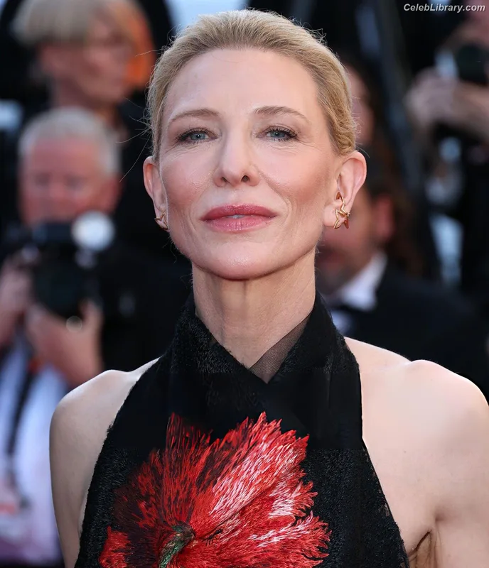 Cate Blanchett photo 15 of 334