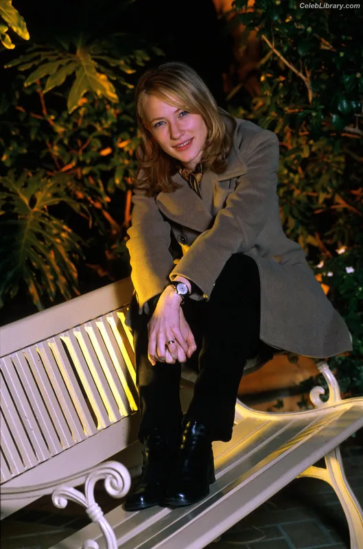 Cate Blanchett photo 18 of 334