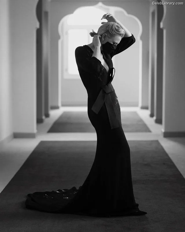 Cate Blanchett photo 5 of 334