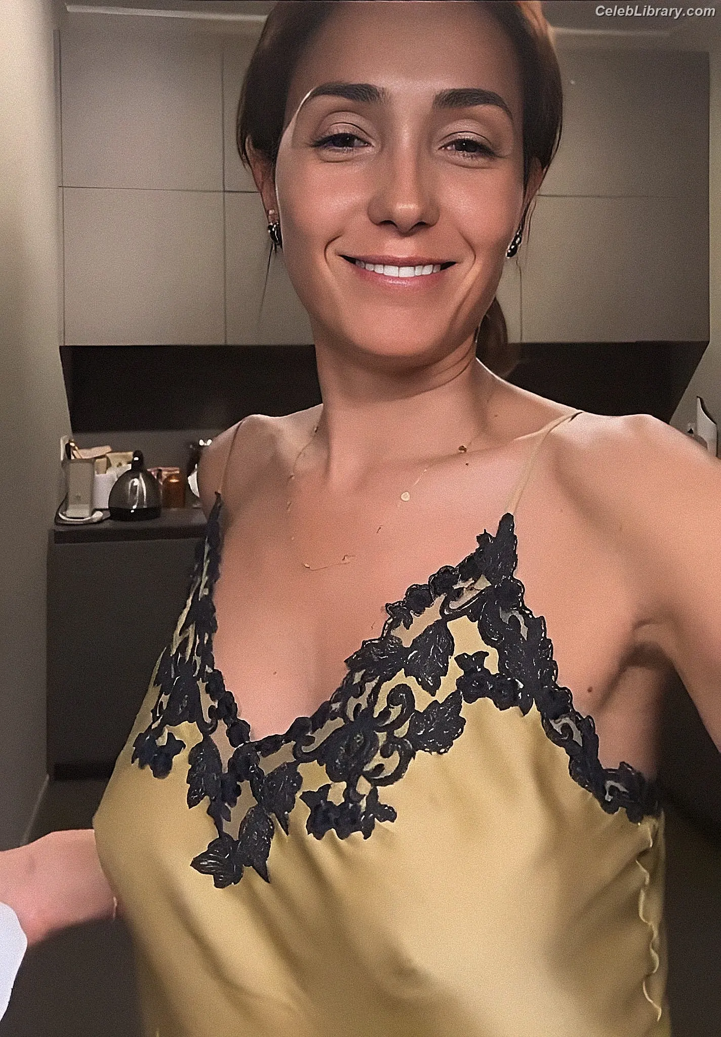 Caterina Balivo photo 24 of 31