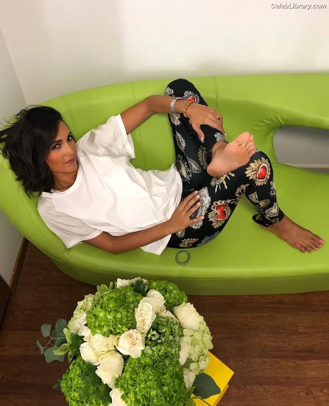 Caterina Balivo photo 5 of 31