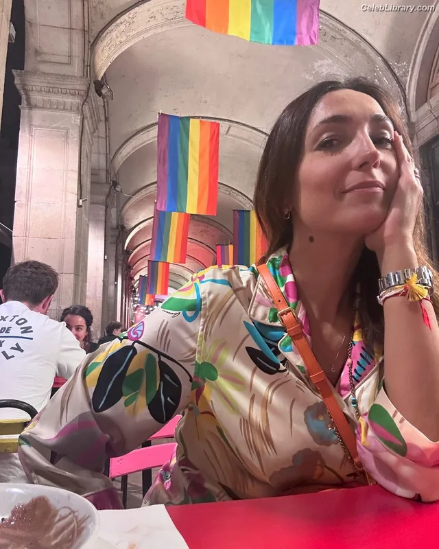 Caterina Balivo photo 2 of 31