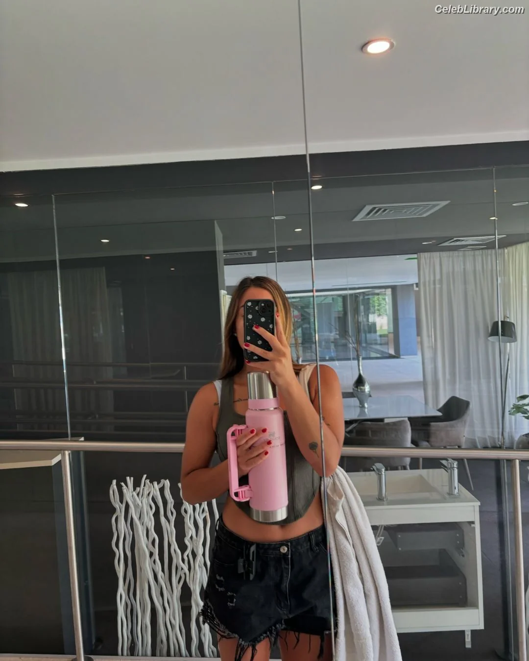 Caterina Benedetti photo 9 of 133