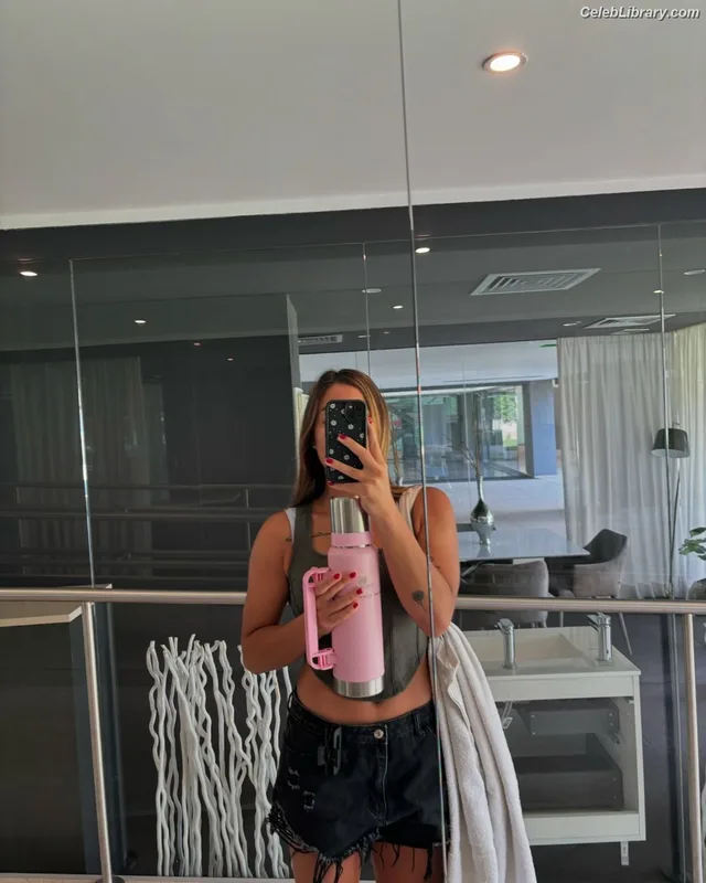 Caterina Benedetti photo 9 of 134