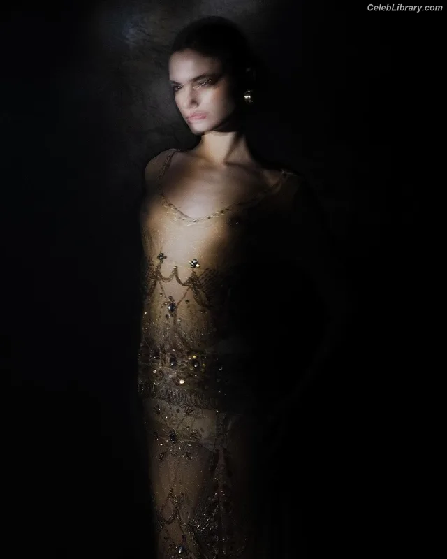 Caterina Ferioli photo 1 of 104