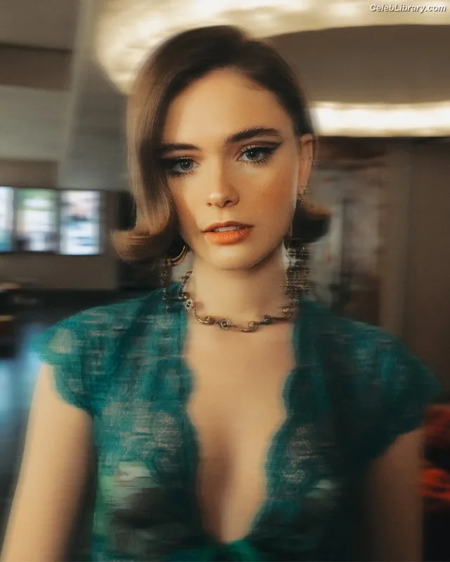 Caterina Ferioli photo 4 of 104