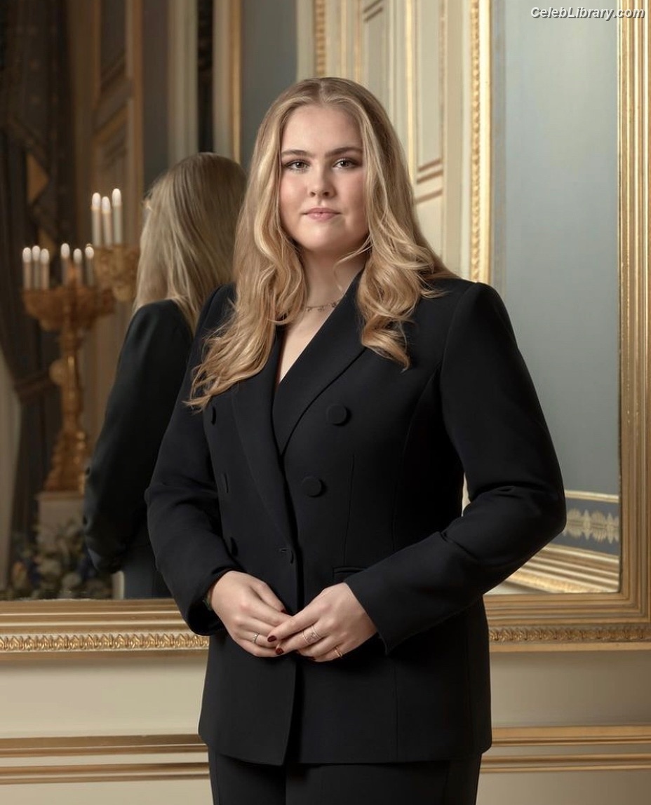 Catharina-Amalia photo 2 of 23