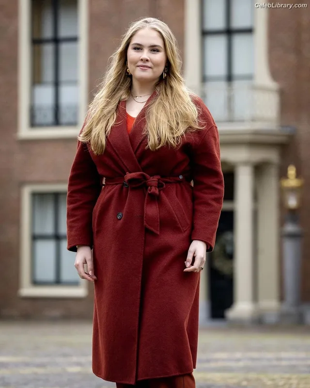 Catharina-Amalia photo 4 of 23