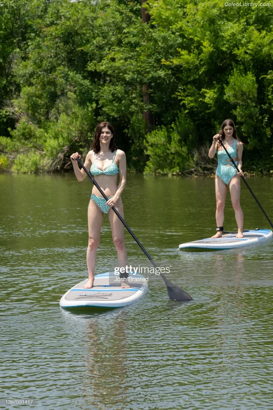 Catharine Daddario photo 11 of 61