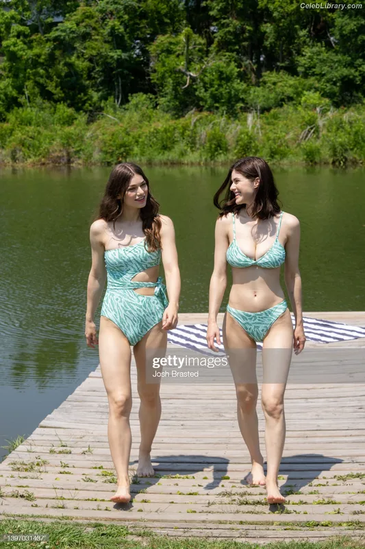 Catharine Daddario photo 12 of 61