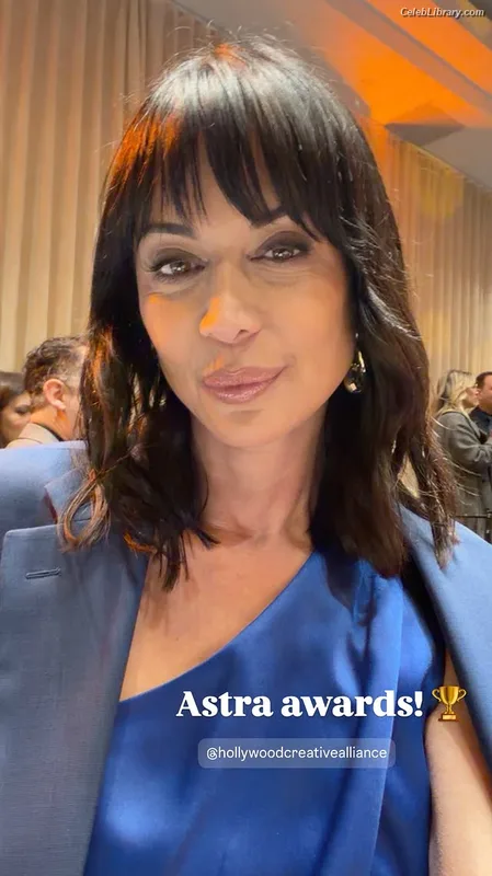 Catherine Bell photo 2 of 179