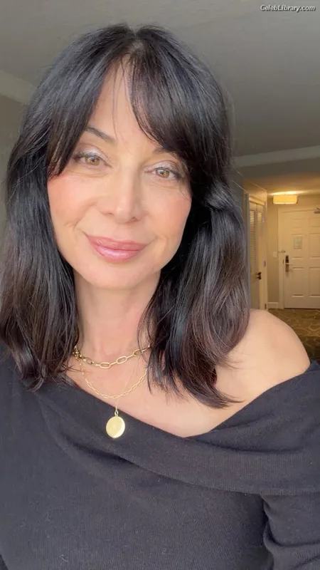 Catherine Bell photo 24 of 179