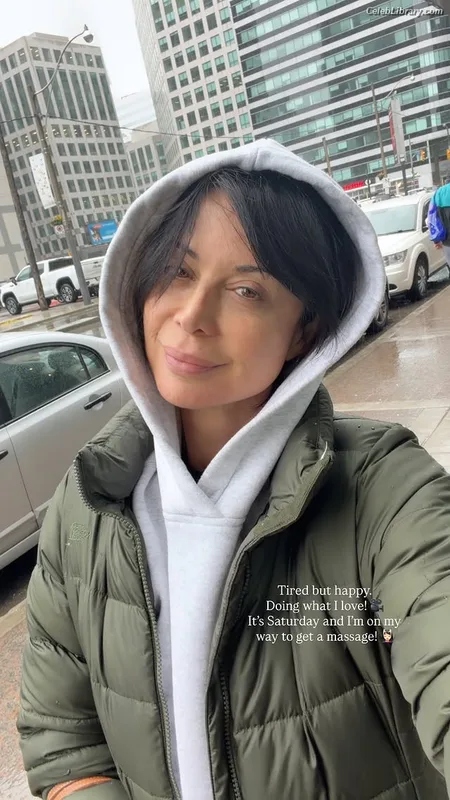 Catherine Bell photo 2 of 179