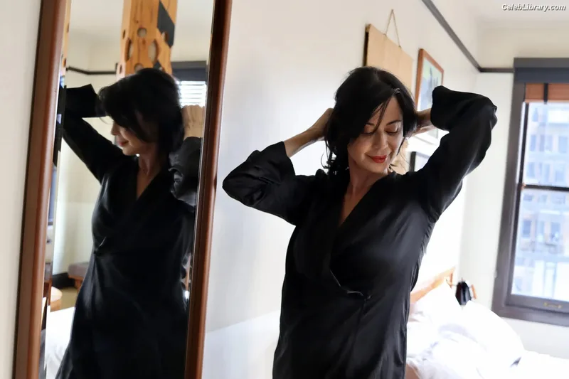 Catherine Bell photo 19 of 179