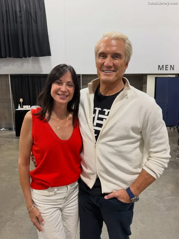 Catherine Bell photo 5 of 179