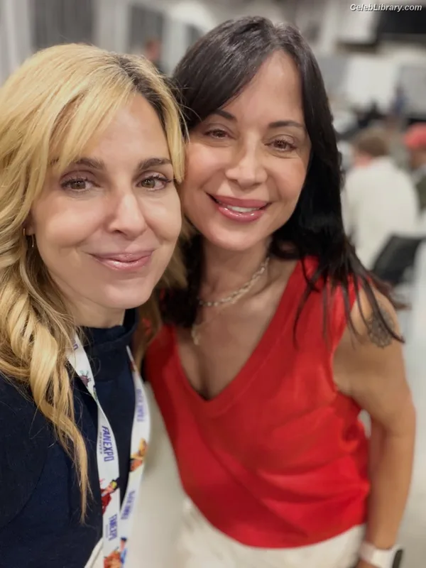 Catherine Bell photo 9 of 179