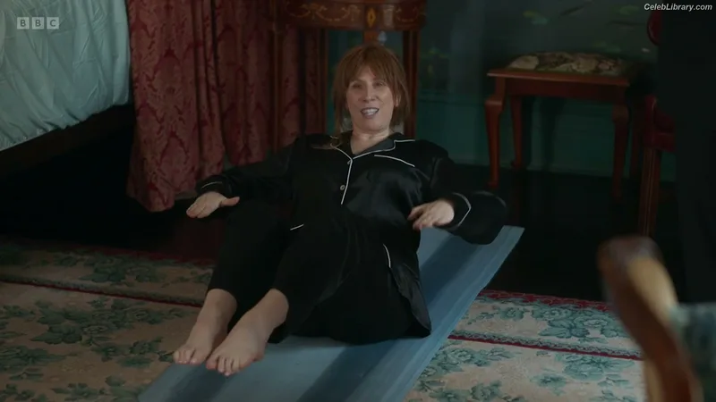 Catherine Tate photo 3 of 14