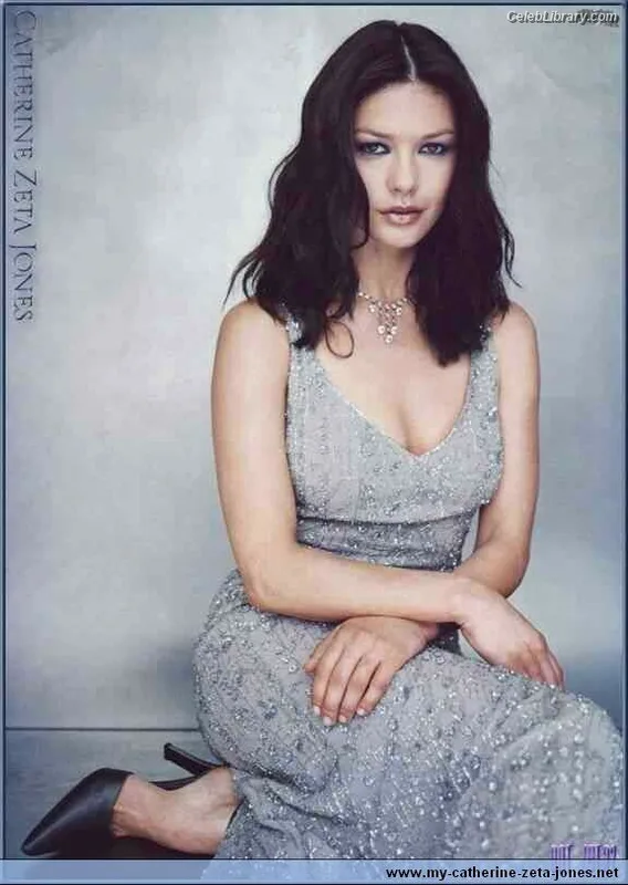Catherine Zeta Jones photo 23 of 87