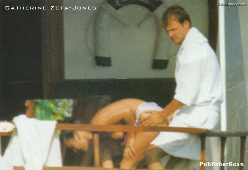 Catherine Zeta Jones photo 3 of 87