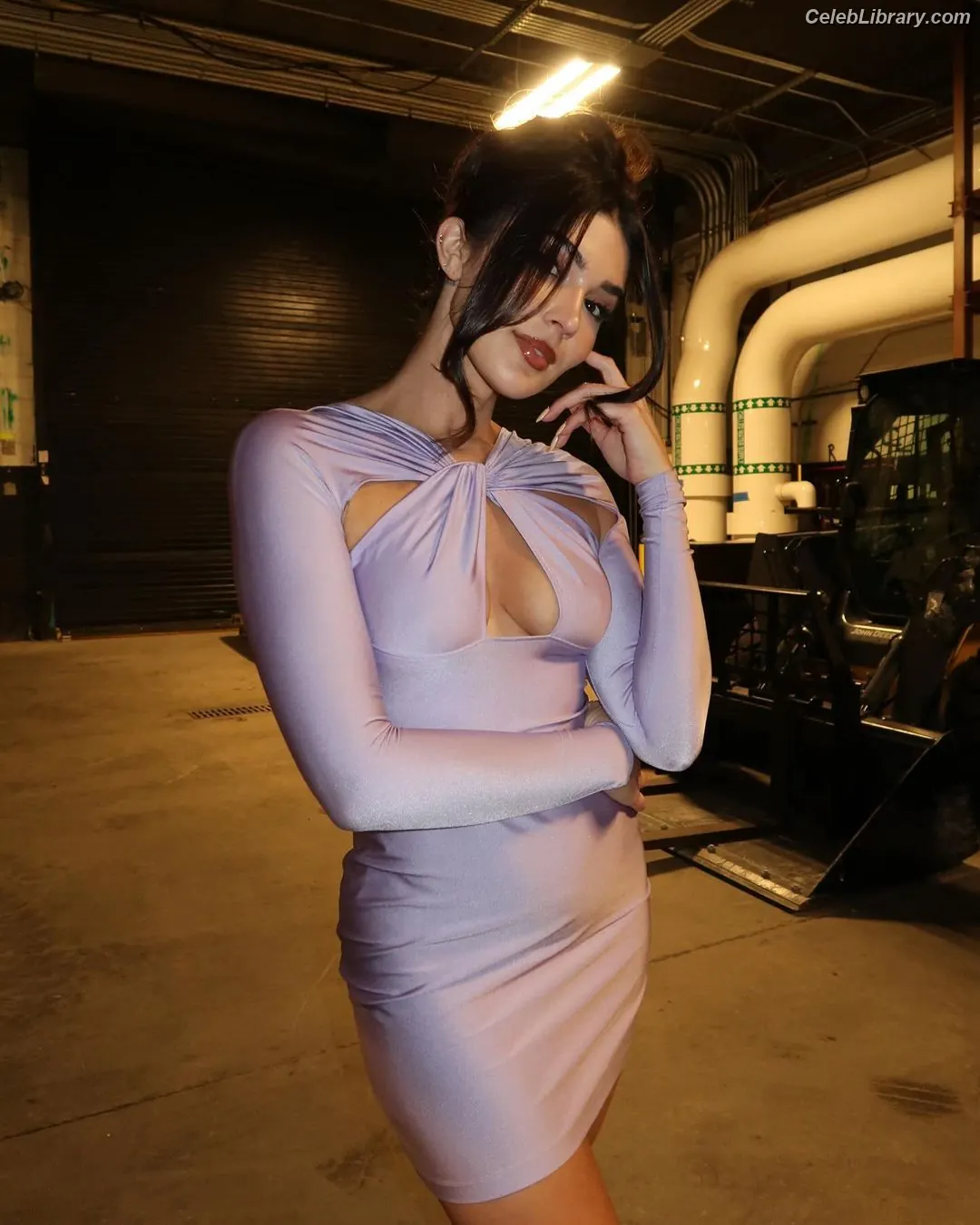 Cathy Kelley photo 24 of 1410