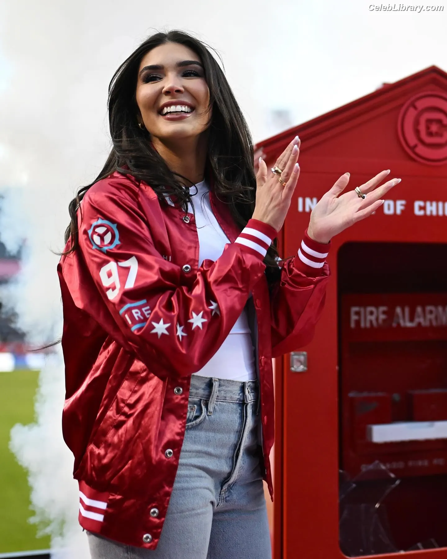 Cathy Kelley photo 20 of 1410