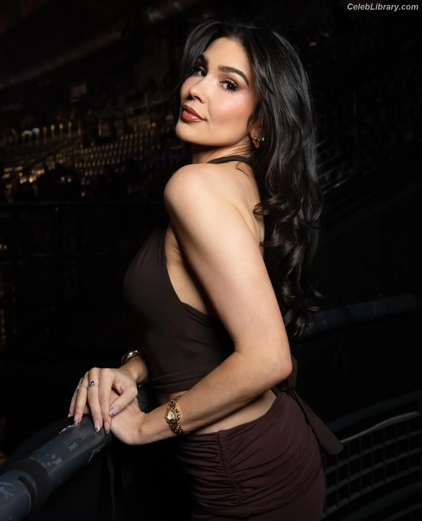 Cathy Kelley photo 12 of 1410