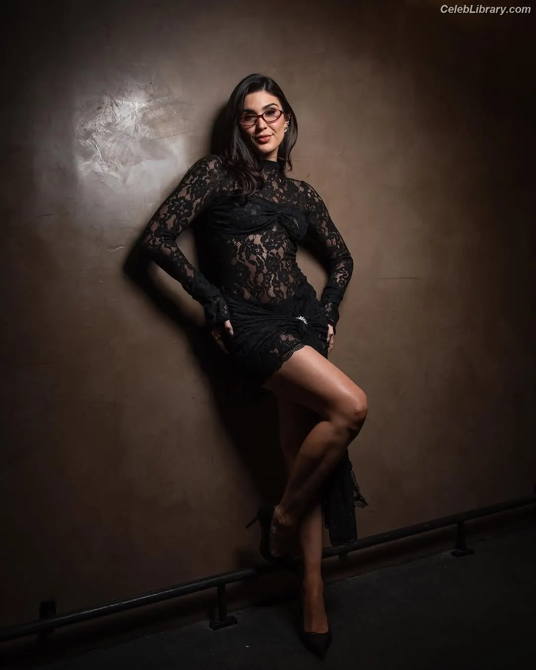 Cathy Kelley photo 10 of 1410