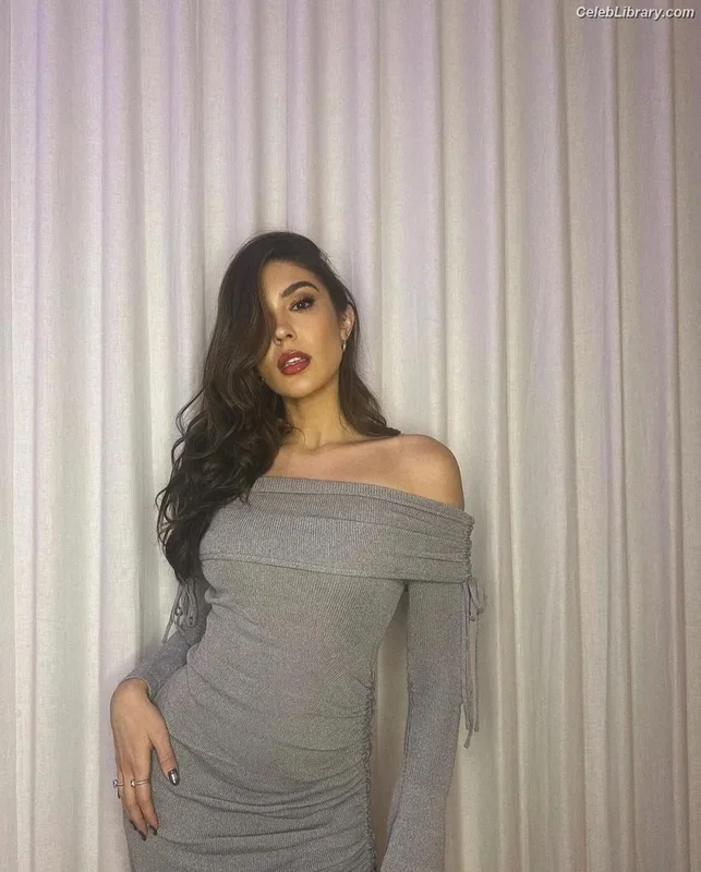 Cathy Kelley photo 6 of 1427