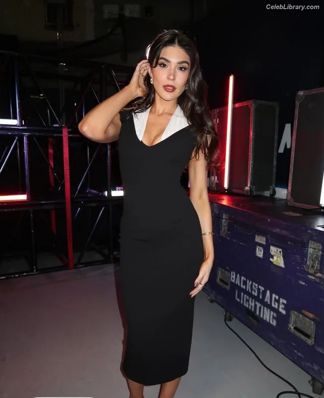 Cathy Kelley photo 21 of 1427