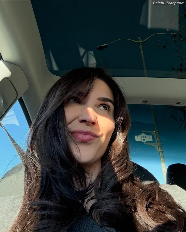 Cathy Kelley photo 17 of 1427
