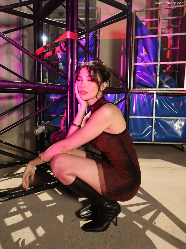 Cathy Kelley photo 8 of 1427