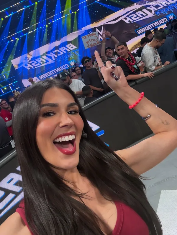Cathy Kelley photo 18 of 1427