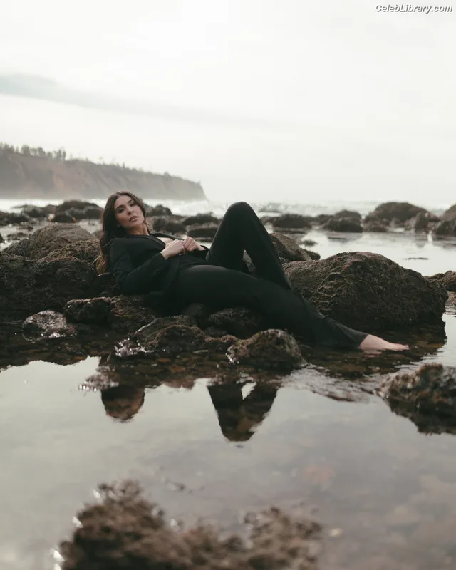 Cathy Kelley photo 10 of 1427