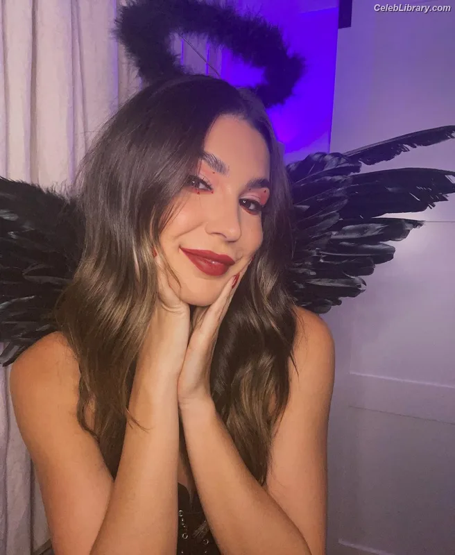 Cathy Kelley photo 17 of 1427