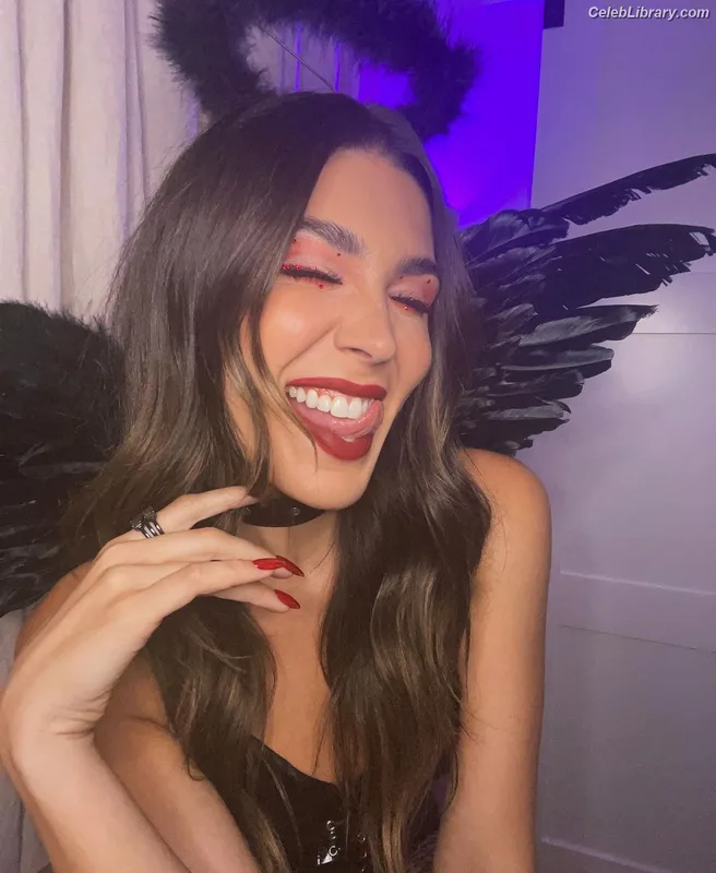 Cathy Kelley photo 18 of 1427