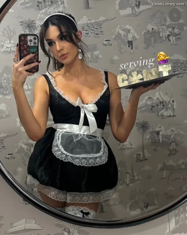 Cathy Kelley photo 8 of 1427