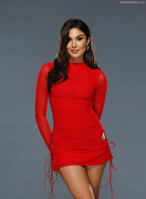 Cathy Kelley photo 9 of 1427