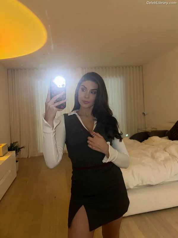 Cathy Kelley photo 14 of 1427
