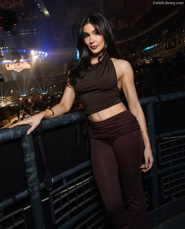 Cathy Kelley photo 23 of 1427