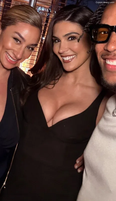 Cathy Kelley photo 10 of 1427