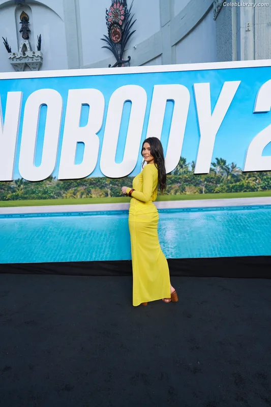 Cathy Kelley photo 22 of 1427