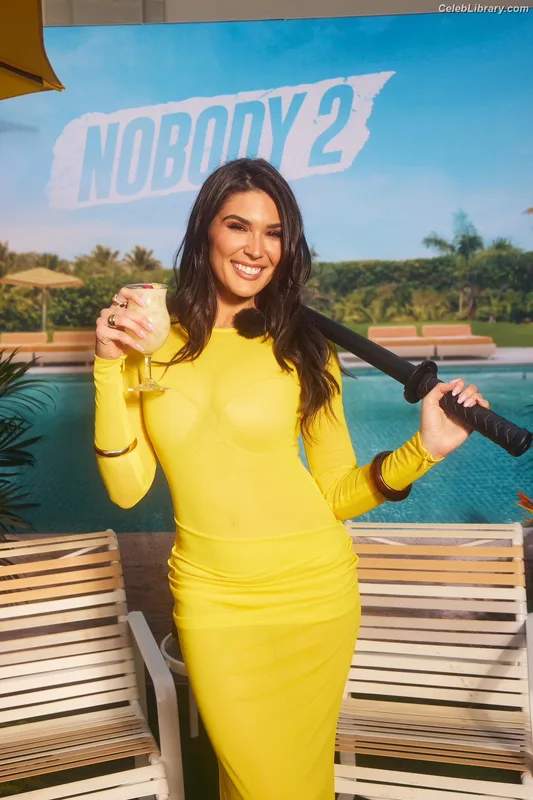 Cathy Kelley photo 23 of 1427