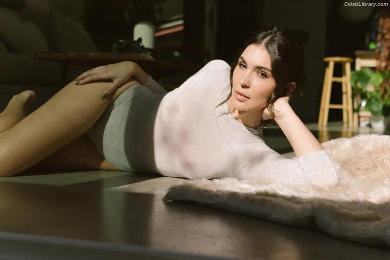 Cathy Kelley photo 16 of 1427