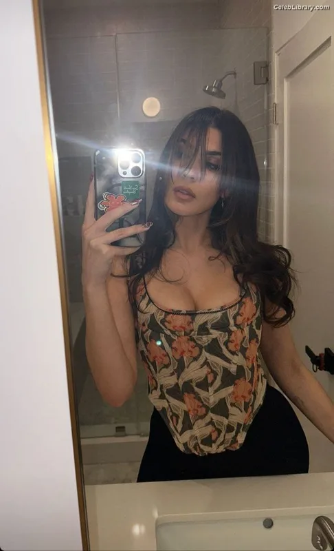 Cathy Kelley photo 20 of 1427