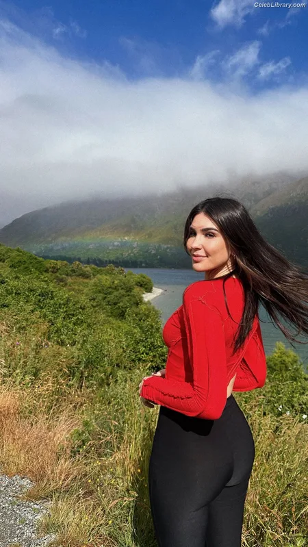 Cathy Kelley photo 13 of 1427