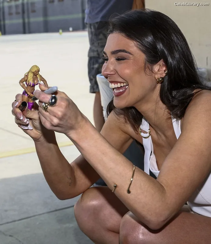 Cathy Kelley photo 19 of 1427