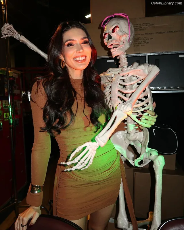 Cathy Kelley photo 14 of 1427