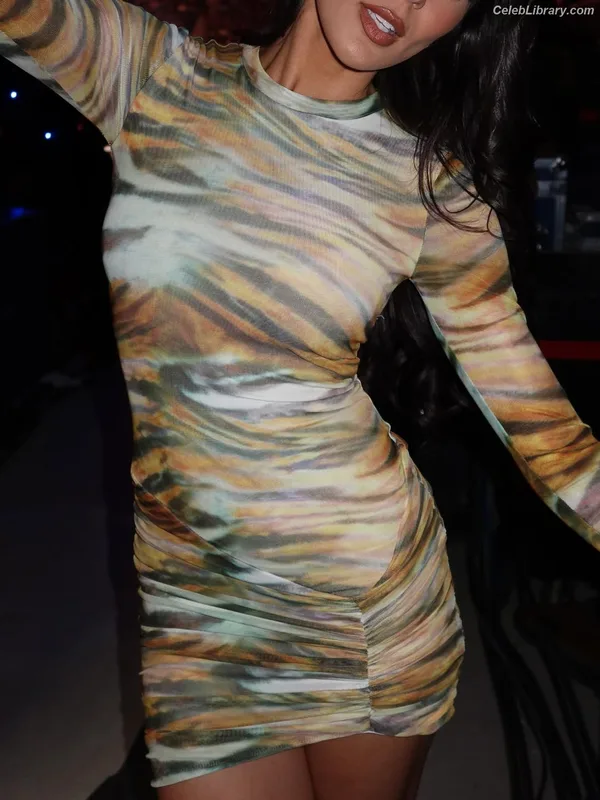 Cathy Kelley photo 11 of 1427
