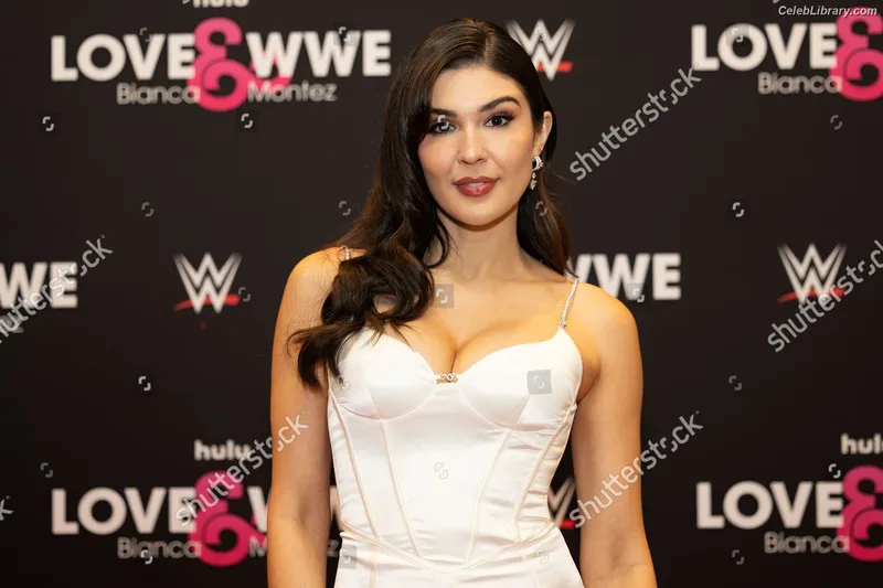 Cathy Kelley photo 15 of 1427